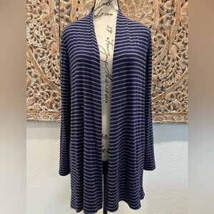 Chico’s Zenergy Cardigan, Super Soft- size 0(4-6) Generous